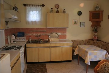 Vengrija Privát Egerszalók, Eksterjeras